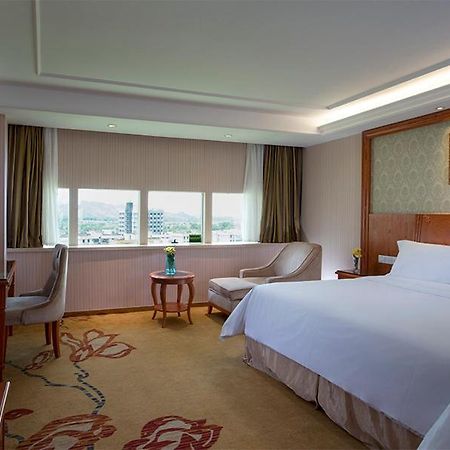 Vienna Hotel Mix City Shenzhen Bagian luar foto